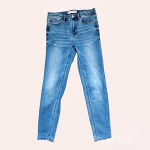 Strdivarius Reg High Waist Skinny Jeans Womens 6 Blue 5-Pocket Ankle Distressed.